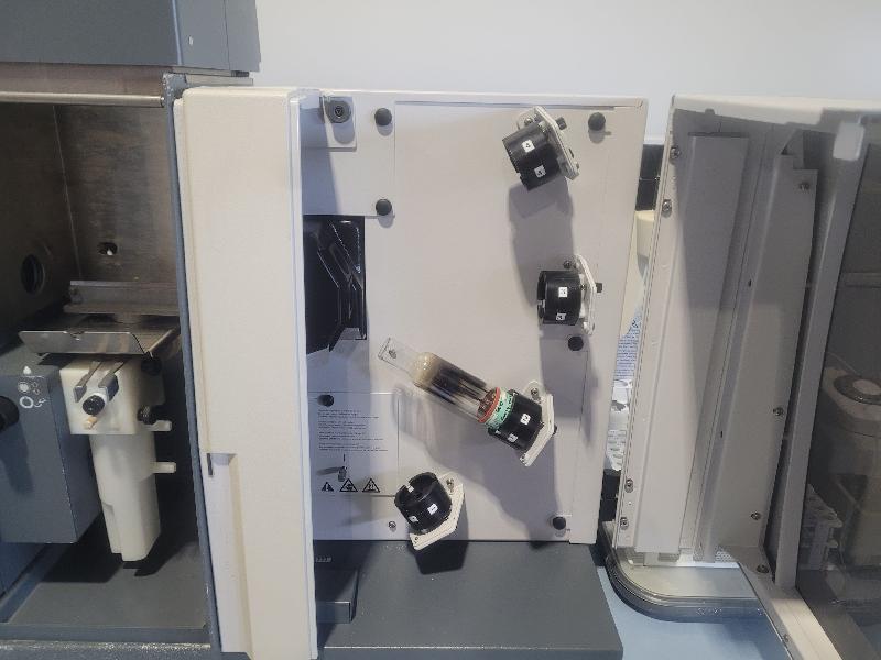 Spectromètre d'Absorption Atomique flamme VARIAN SpectrAA 240FS_2