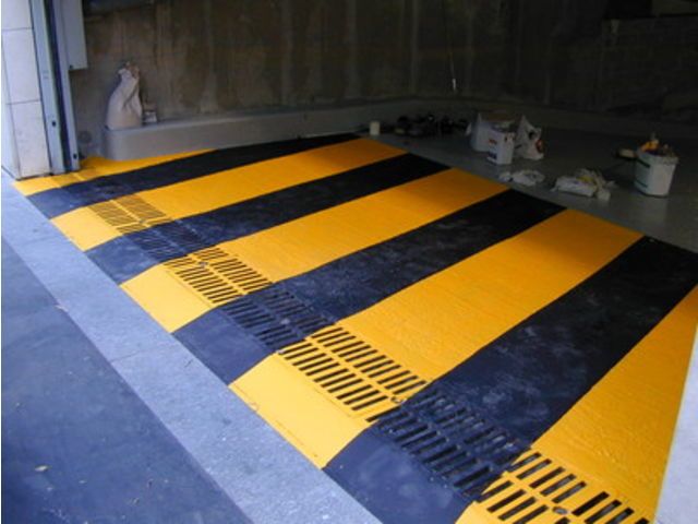 Résine de sol filmogène jaune sécurité opacifiant - finition satinée, résistante et antiglissante - TOPCOLOR TLM_2