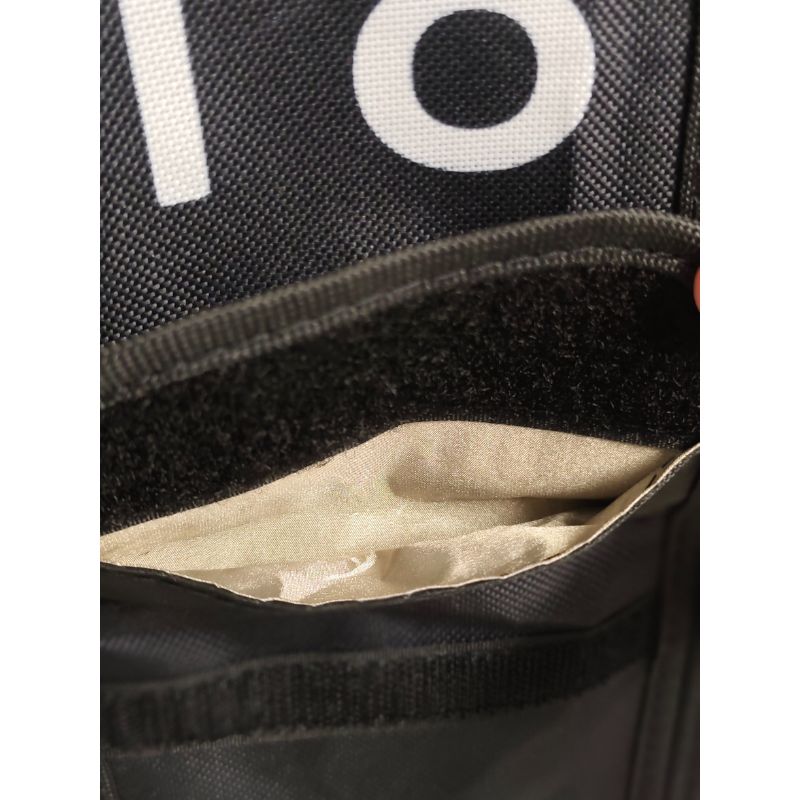 Panneau mural de pochettes anti-ondes Araphone Wall 32 ? Rangement collectif de 32 téléphones pour collèges et lycées_2