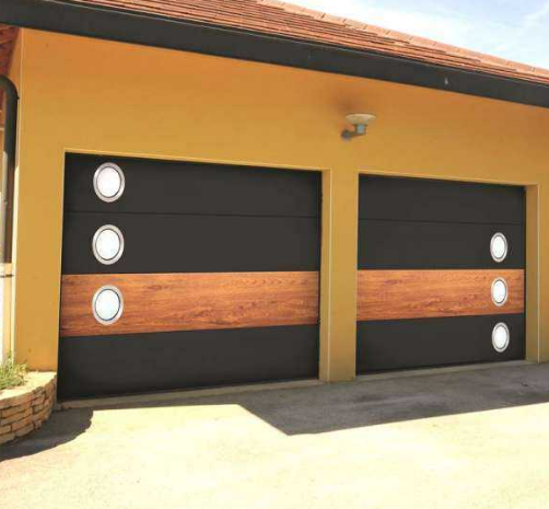 Porte de garage sectionnelle Miami By Me - motorisée - ouverture plafond - acier double paroi avec mousse polyuréthane - hublot - isolation thermique_2