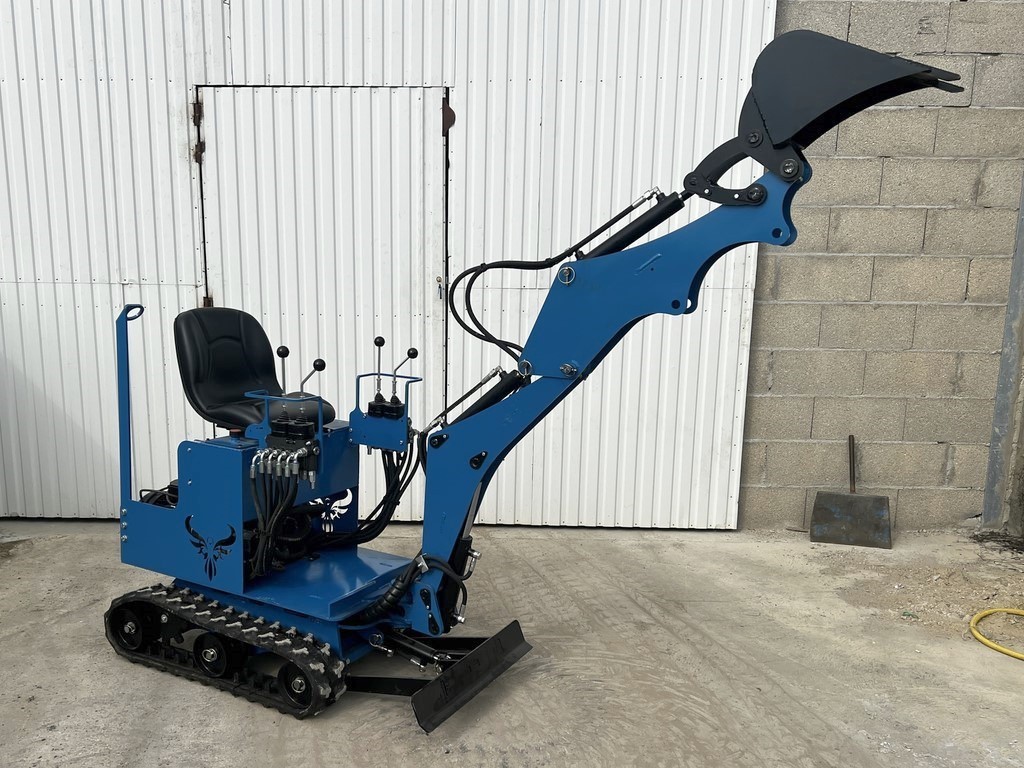 Micro-pelle pour tous vos travaux de jardinage, aménagement de terrain - hirondelle 6.5 cv_2