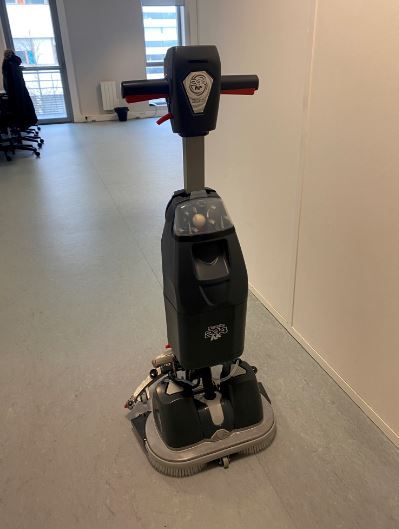 Autolaveuse compacte NX244 - Batterie Lithium, maniable et économique_2