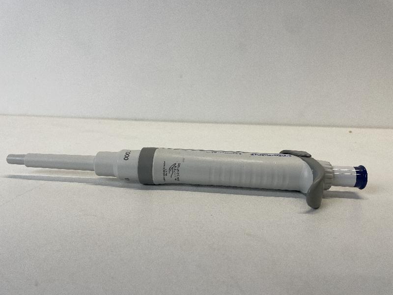 Micropipette monocanal Eppendorf Research plus | 100 - 1000_2