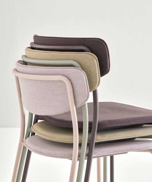 Chaise  de  collectivité modulable et polyvalent : une solution d'assise raffinée et ergonomique_2