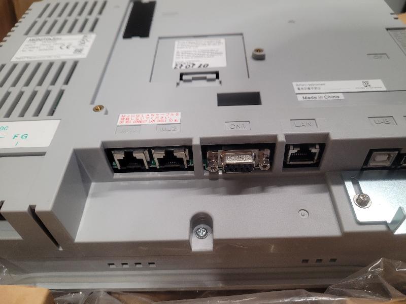 Écran Hakko Electronics Monitouch V810iCD_2