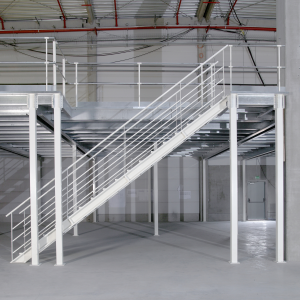 Mezzanine industrielle sur mesure - doublez les surfaces des locaux rapidement et à moindre coût avec sécurité optimale_2