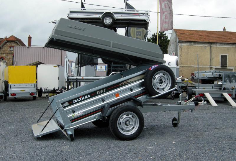 Remorque performante, facile à ranger et utiliser à 1 essieu alko avec frein 900 kg pour les transports, le bricolage ou les départs en vacances - daxara - 198 f te_2