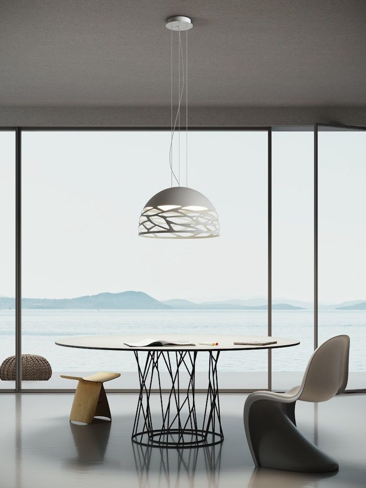 Suspension LED Kelly - Sphère sculpturale avec découpes laser et jeu de lumières_2