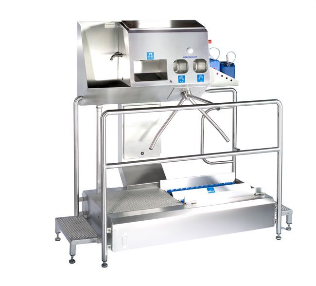 Contrôle de accèss avec lavabo et sèche-mains et désinfection_2