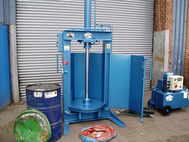 Presse compacteur de fûts McINTYRE - 25 fûts/h - DRUM-100_2