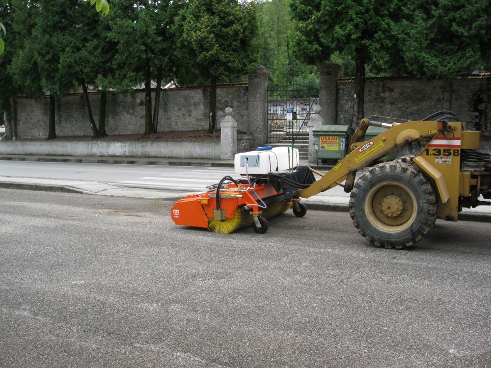 Godet balayeur M3 série DS - bac de ramassage hydraulique - brosse polypropylène Ø 660 mm_2