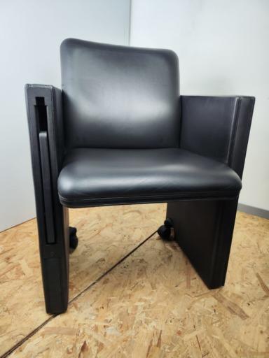 Fauteuil THF Poltrona Frau - tablette d'écriture escamotable - structure en bois - cuir ignifuge - d'occasion_2