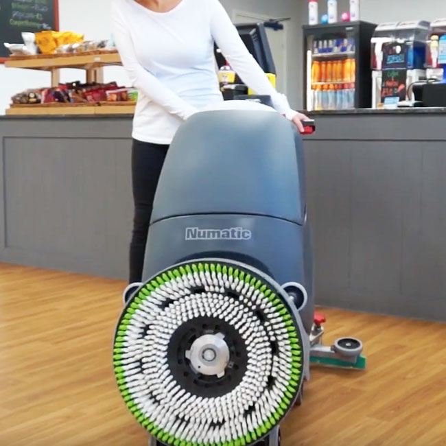 Autolaveuse TGB 3045 - Batterie gel sans entretien - Réservoir 30L - Traction semi-automatique_2