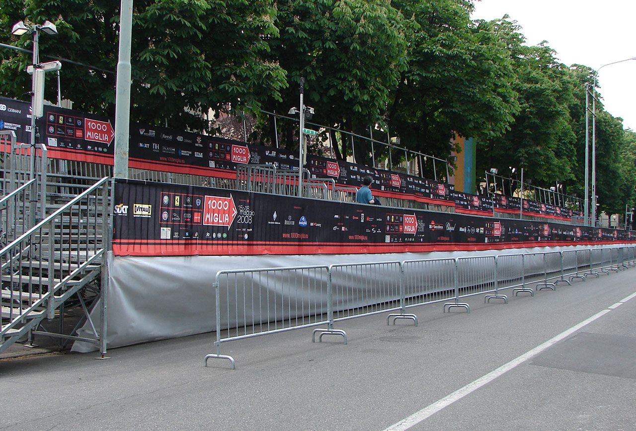 Barrières urbaines séries City 2.0 et City 2.5 - CETA - galvanisées à chaud, orientables et stables_2