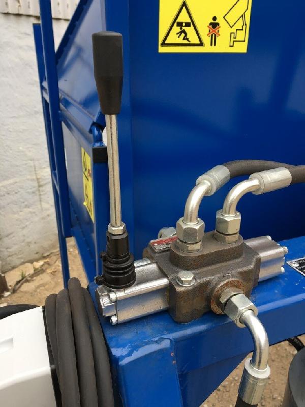 Vide-palox stationnaire NC EM2000 - électro-hydraulique 2000 kg - occasion 2022_2