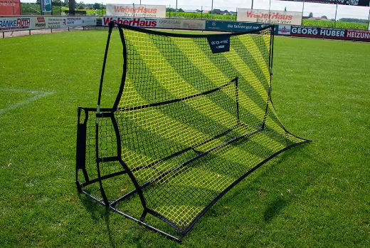 Filet de sport Football trainer - Filet de rebond deux faces pour travailler la volée et les passes à ras de terre_2
