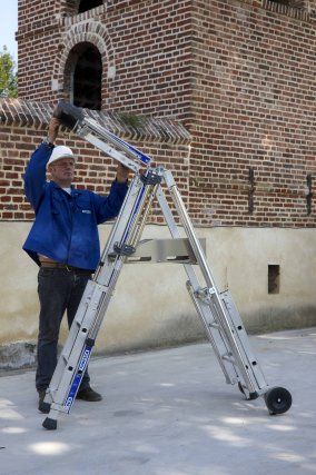 Plateforme Tubesca avec stabilisateurs réglables brevetés et roues de déplacement
