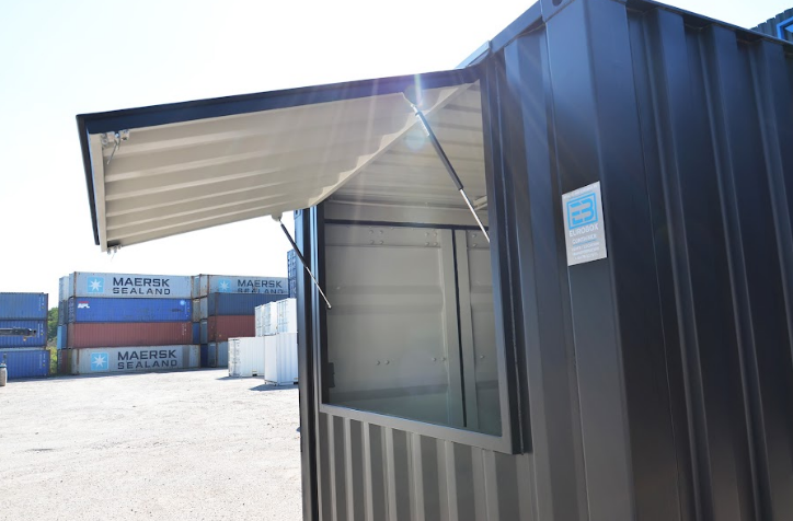 Container Café Eurobox - Solution mobile, esthétique et modulable pour restauration contemporaine_2