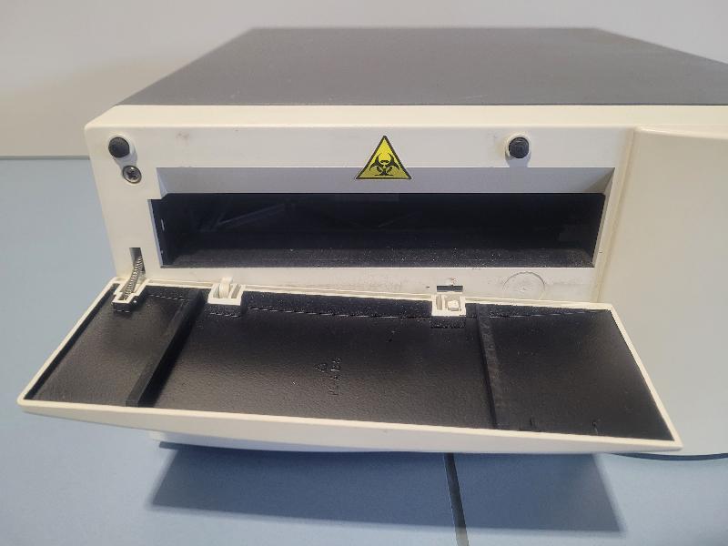 Lecteur de microplaques Tecan ST Sunrise Remote F039300_2