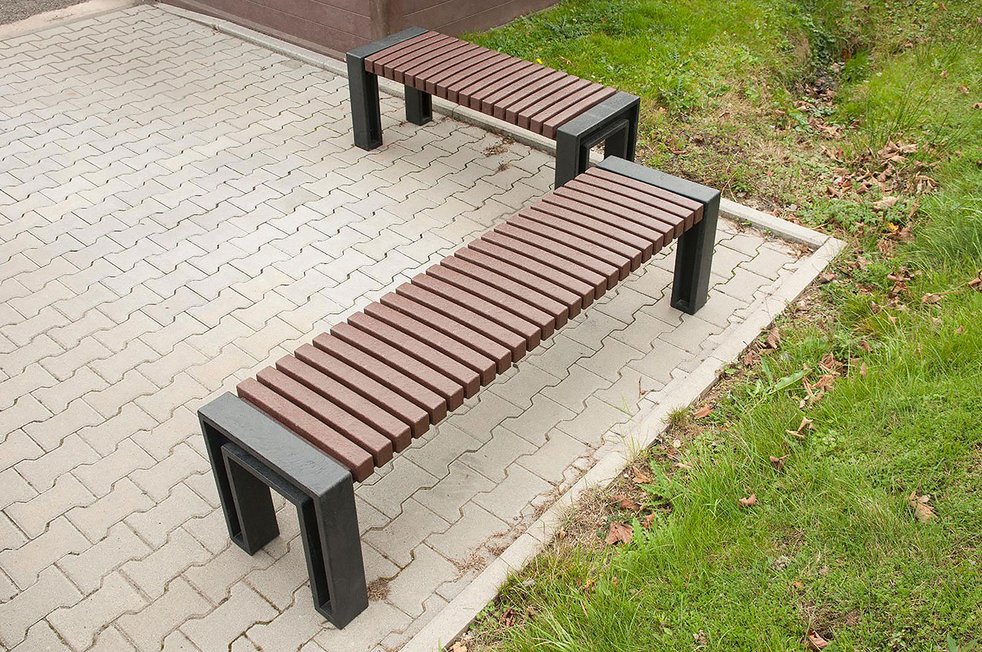 Banquette RAR UM338B - plastique recyclé - résistante intempéries, anti-graffiti et écologique_2