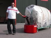 Powertug - tracteur pousseur Nu-Star Material Handling Ltd - moteurs 1 kW - remorqueur de récipients et chariots jusqu'à 1000 kg_2