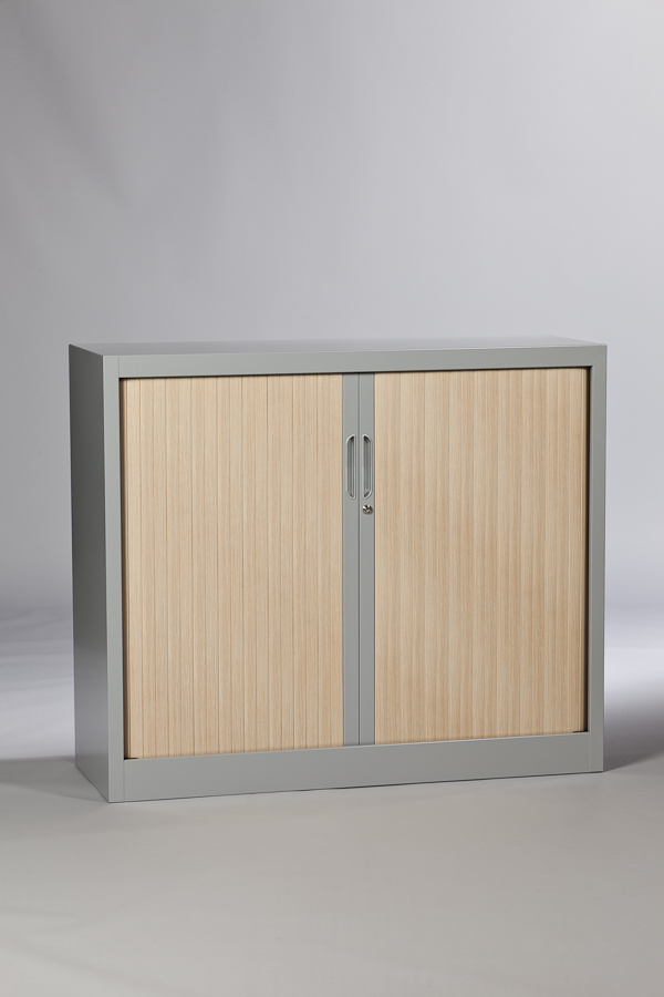 Meuble de rangement métallique avec peinture résistante aux rayures