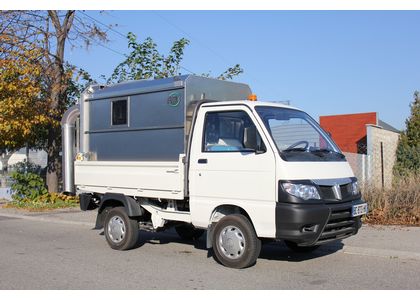 Aspirateur de voirie - Aspiration avec broyage Axis 2.5 m3 - Benne aluminium, motorisation essence_2