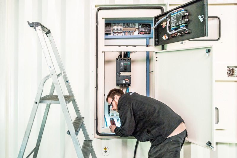 Groupe électrogène en container 360 kVA industriel - RHINO 360YC - 20' HC, 6 cylindres, 1500 rpm_2