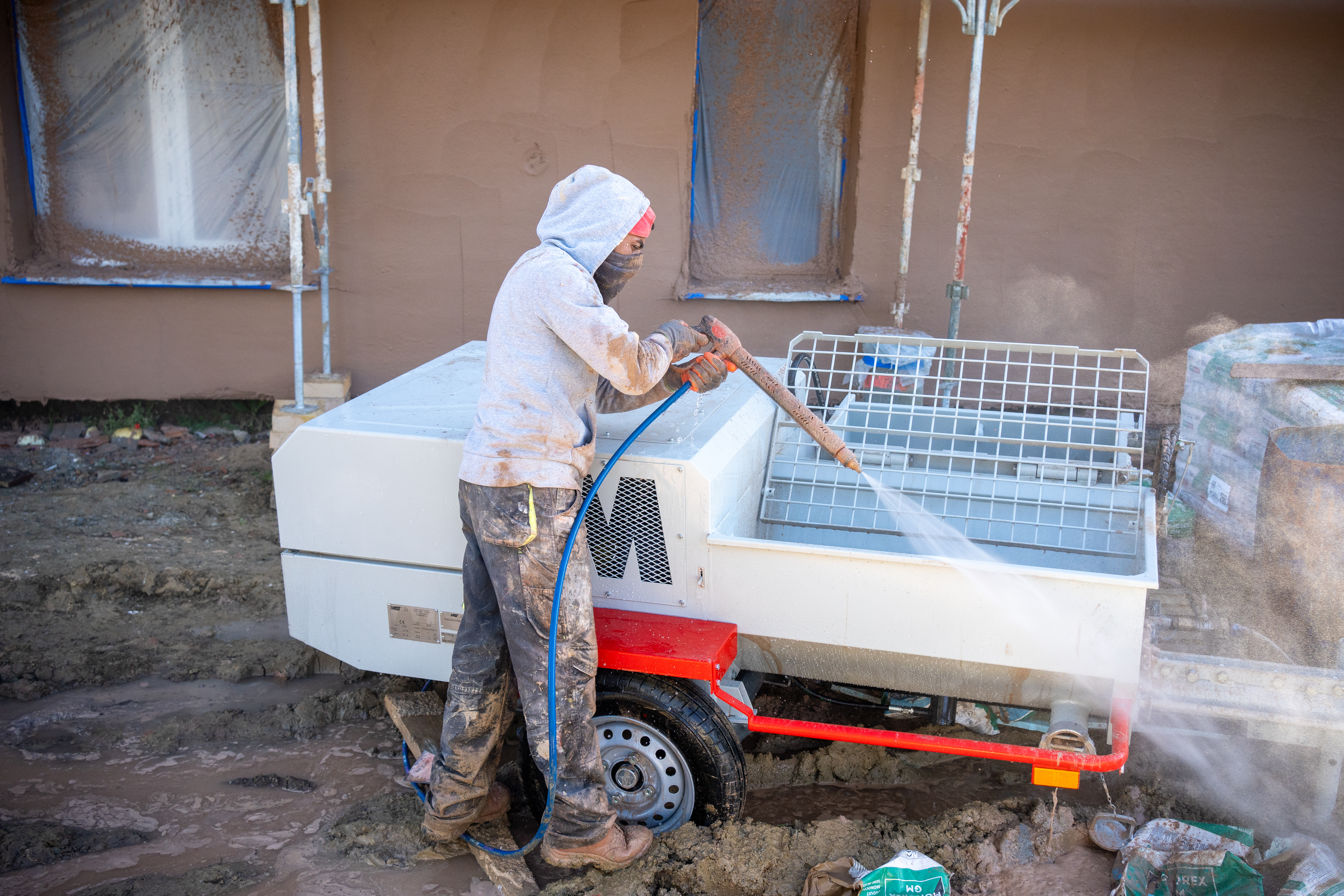 Machine à projeter sans électronique, simple, puissante - 25.5ch - Débit théorique 60 L/min - CE-200-CV_2