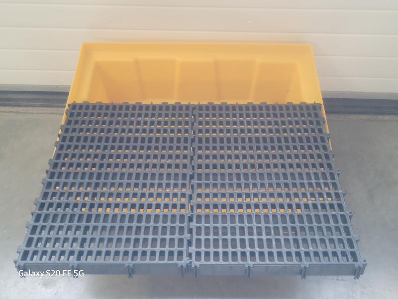 Bac de rétention plastique 70 litres sur pieds avec caillebotis 81x64x34 cm_2
