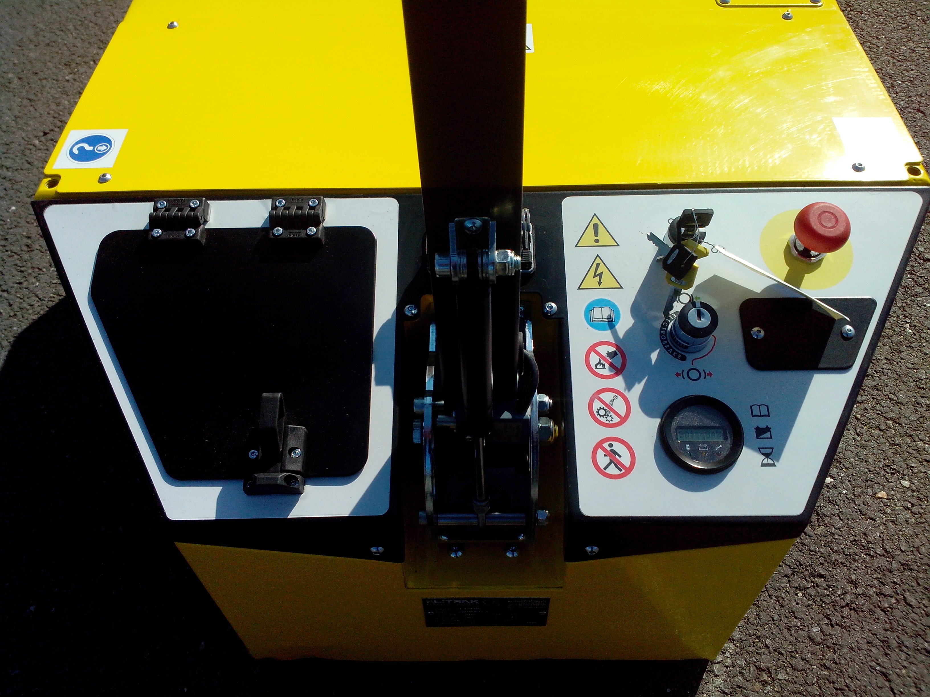 Tracteur électrique industriel 1200 watts it1200 alitrak_2