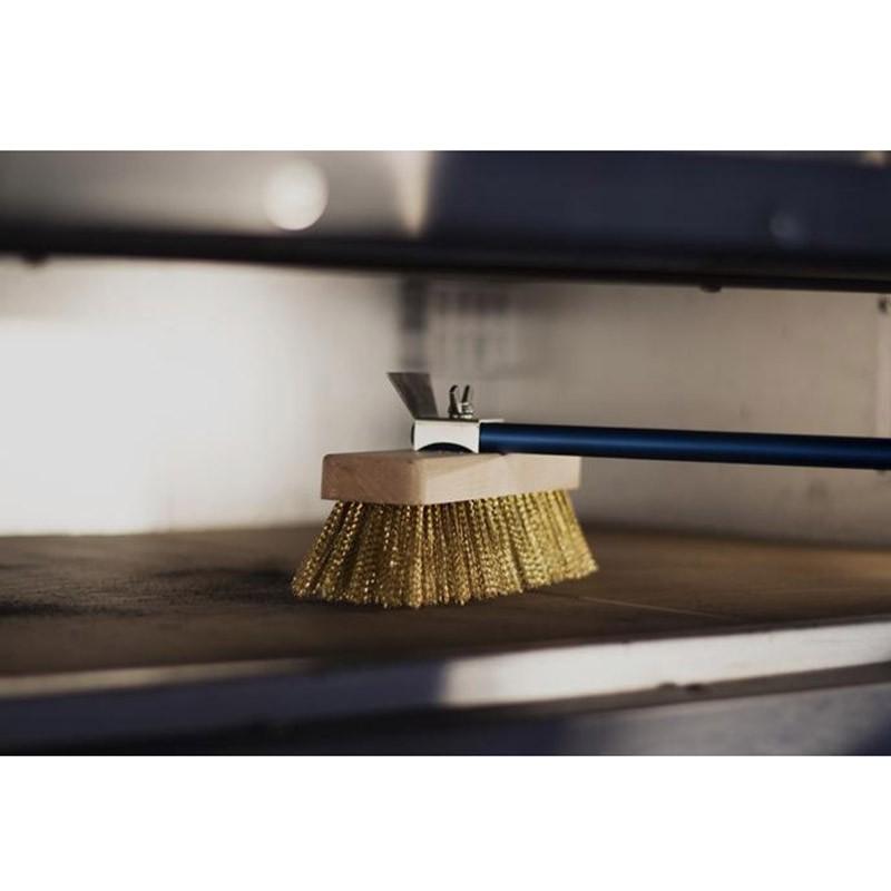 Brosse en laiton orientable avec racloir pour fours à pizza | GI.METAL_2