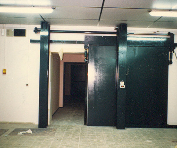 Fermeture étanche et coupe-feu pour industries à risques