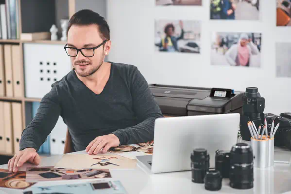 Imprimante HP DesignJet Z9+dr PostScript de 44 pouces avec coupe-bordures verticales_2