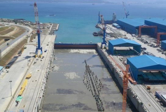 TCC 6000-60 - Grue portuaire Liebherr électro-hydraulique - Capacité de charge 5 à 60 tonnes_2