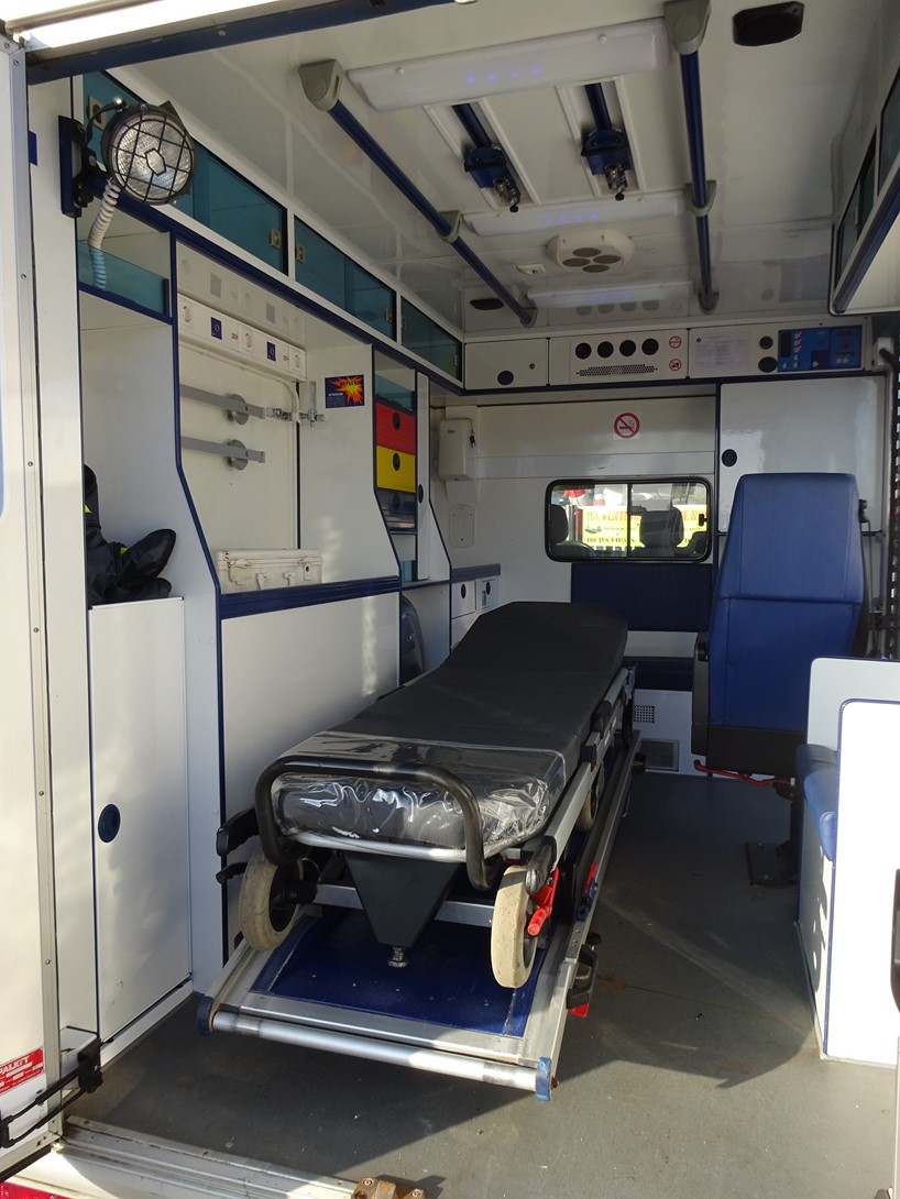 Renault Trafic 2012 avec marchepied latéral électrique