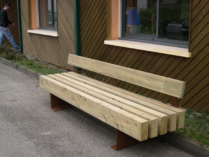 Table Mixte bois métal - Table de jardin avec Banquette à lames verticales_2