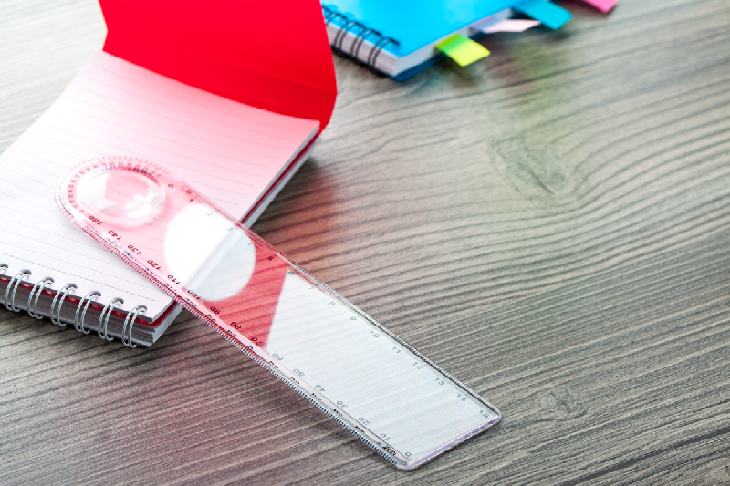 Règle en plastique 15 cm avec loupe - transparente et légère 14 gr_2