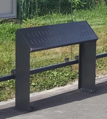 Assis-debout Kub en acier - largeur 254 mm, épaisseur 8 mm, assise en acier galvanisé perforé ou bois exotique - longueur 1200 mm_2