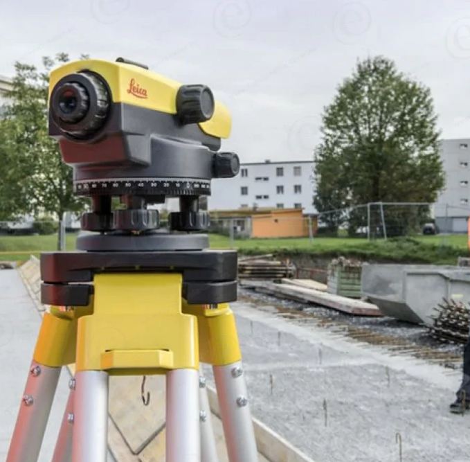 Niveau optique de chantier Leica Runner 20 - NA520, robuste, précis et étanche aux projections d'eau_2