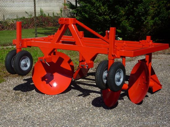 Butteuse avec largeur de butte adaptable jusqu'à 1,30 m ou plus
