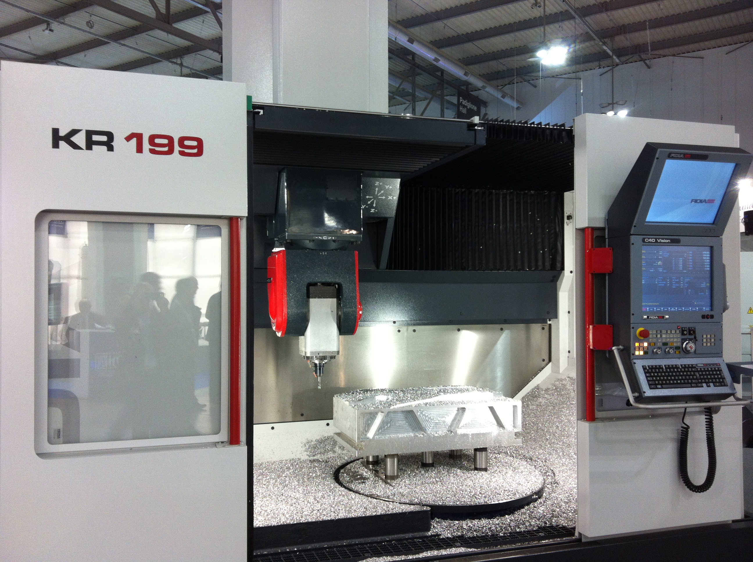 Centre de fraisage UGV 6 axes Fidia KR199 - banc fixe, tête birotative et table circulaire continue_2