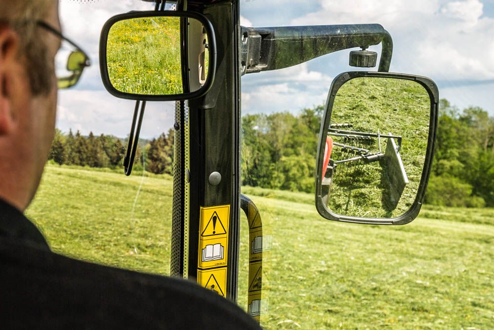 Équipement agricole performant avec toupie robuste et construction légère