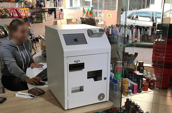Monnayeur avec afficheur client 10 pouces intégré