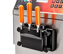 Crème glacée molle avec contrôle électronique des fonctions