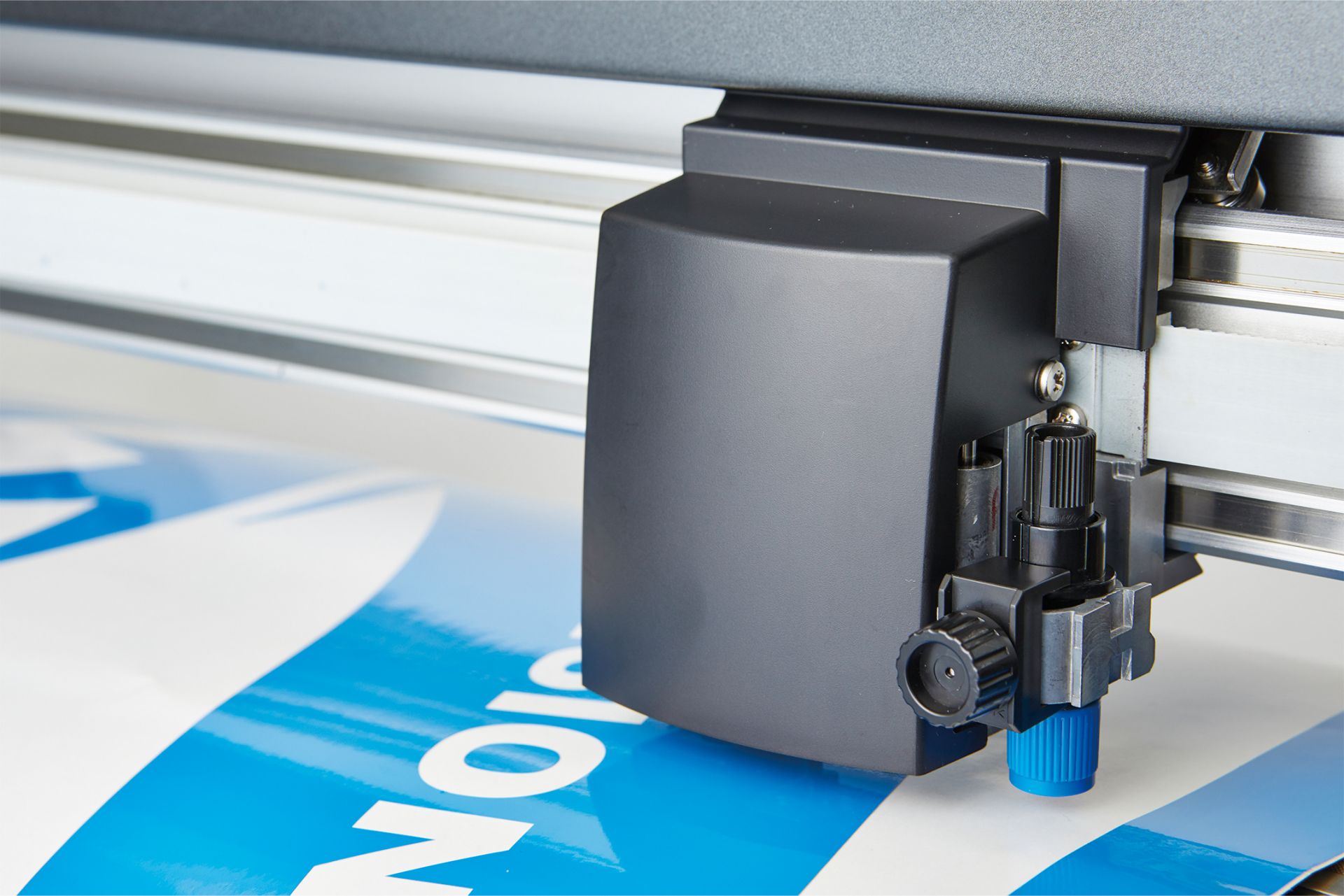 Traceur de decoupe graphtec ce7000_2