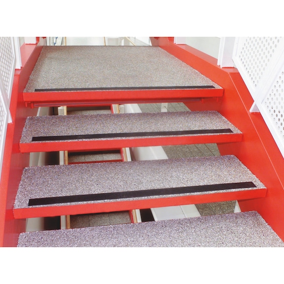 Bande antidérapante pour les sols lisses, mouillés ou huileux_2