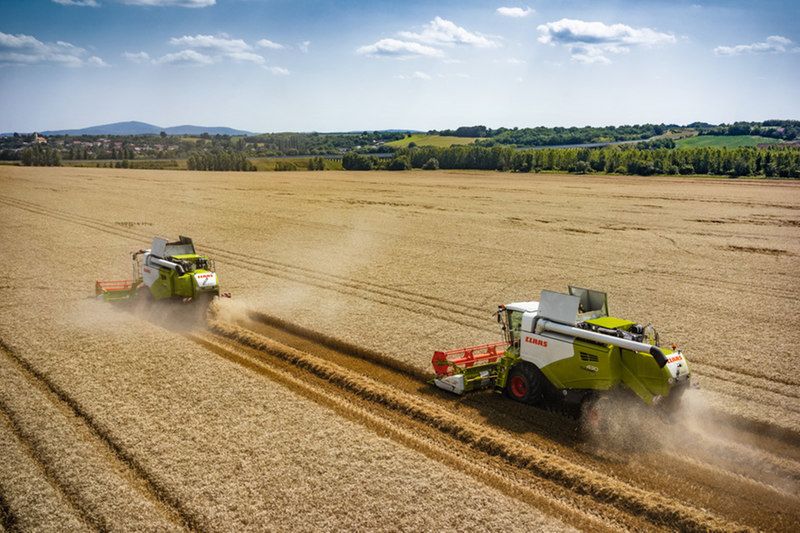 Tucano 450-320 moissonneuse batteuse - class - trémie (l) 10000_2