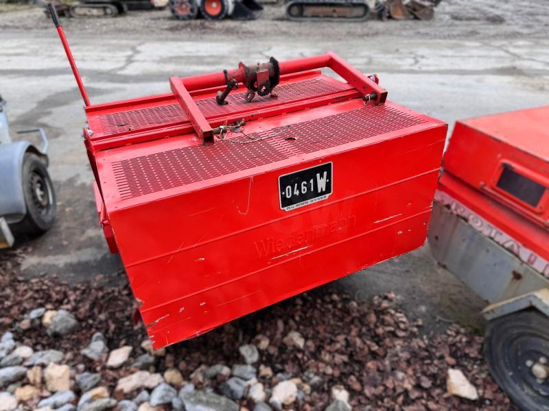 Wiedenmann RK 120 Z Balayeuse et ramasse-feuilles pour tracteur agricole_2