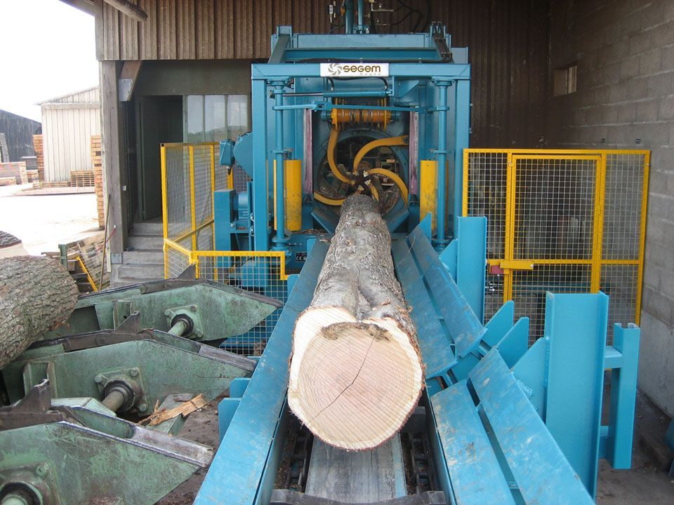 Écorceuse Segema - 11 000 à 13 000 kg - Très grande production et adaptable aux bois irréguliers_2